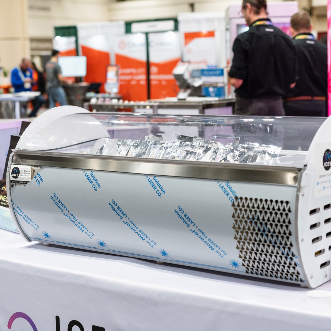 Cold Storage Solutions: Demo Dipping Cabinets, Display Cases & Freezers – Save Now!