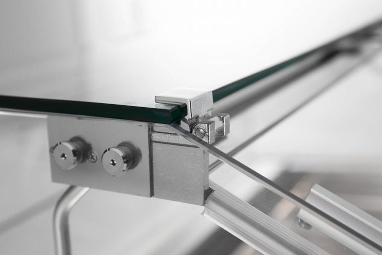 Vitrina de cristal curva Ciam Ciao para 12 sartenes