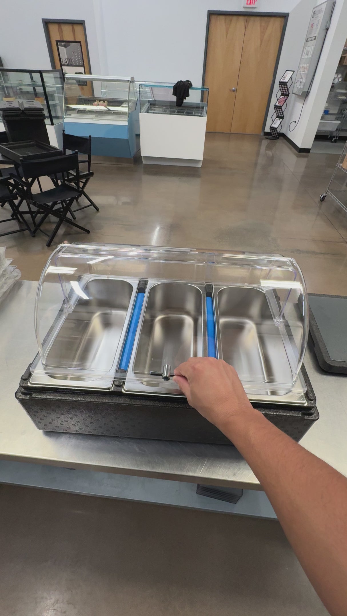 Gelato Cooler & Carrier for 3-5L Pans with 2 FB Plates (with Rolling Cover)